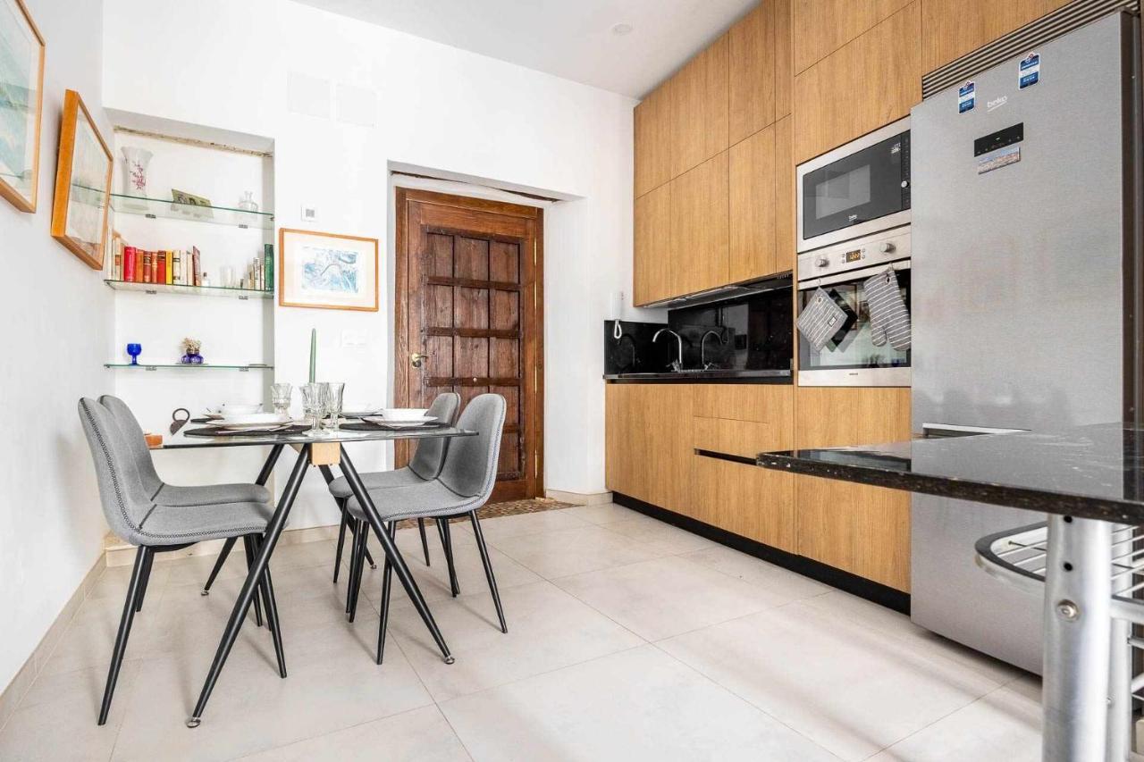 Comfy Away - Apartamento Exclusivo Mercado De Triana Con Balcon Sevilla Kültér fotó