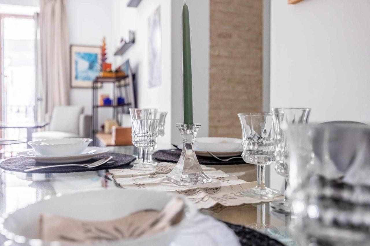 Comfy Away - Apartamento Exclusivo Mercado De Triana Con Balcon Sevilla Kültér fotó
